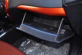 2013款一汽夏利N7