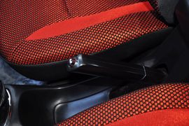 2013款一汽夏利N7