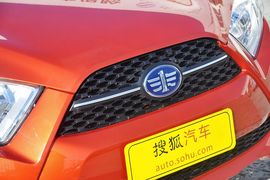 2013款一汽夏利N7