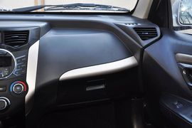 2013款一汽夏利N7