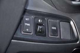 2013款一汽夏利N7