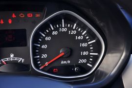 2013款一汽夏利N7