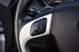 2013款一汽夏利N7