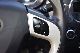 2013款一汽夏利N7