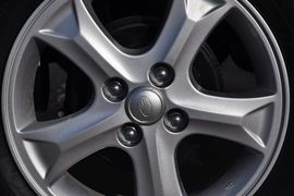 2013款一汽夏利N7