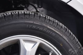 2013款一汽夏利N7