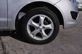 2013款一汽夏利N7