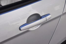 2013款一汽夏利N7