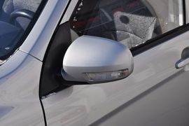 2013款一汽夏利N7