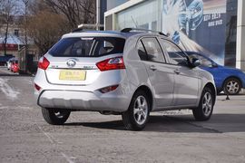 2013款一汽夏利N7