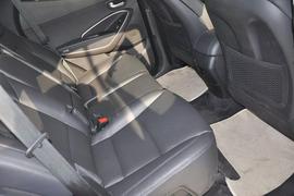 2013款北京现代全新胜达2.0T顶级型7座到店实拍