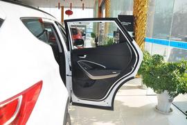 2013款北京现代全新胜达2.0T顶级型7座到店实拍