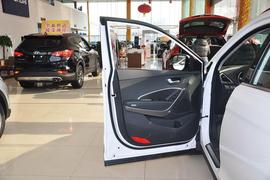 2013款北京现代全新胜达2.0T顶级型7座到店实拍