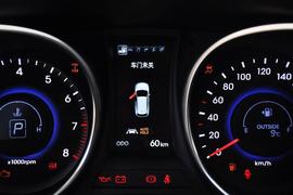 2013款北京现代全新胜达2.0T顶级型7座到店实拍