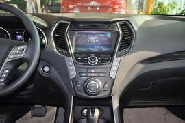 2013款北京现代全新胜达2.0T顶级型7座到店实拍