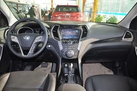 2013款北京现代全新胜达2.0T顶级型7座到店实拍