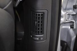 2013款北京现代全新胜达2.0T四驱尊贵型
