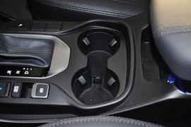 2013款北京现代全新胜达2.0T四驱尊贵型