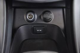 2013款北京现代全新胜达2.0T四驱尊贵型