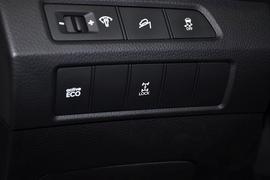 2013款北京现代全新胜达2.0T四驱尊贵型