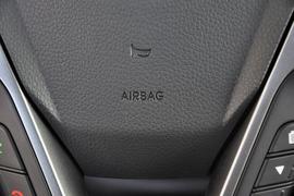 2013款北京现代全新胜达2.0T四驱尊贵型