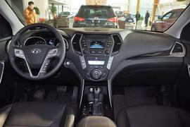 2013款北京现代全新胜达2.0T四驱尊贵型