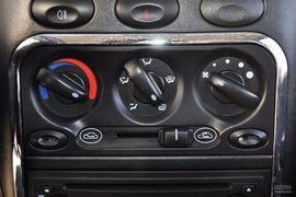 2012款宝骏乐驰1.2L手动时尚型到店实拍