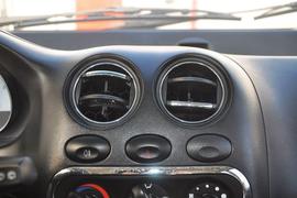 2012款宝骏乐驰1.2L手动时尚型到店实拍