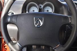 2012款宝骏乐驰1.2L手动时尚型到店实拍