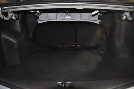 2012款长安悦翔三厢1.5L手动运动型到店实拍