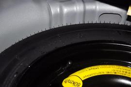 2012款长安悦翔三厢1.5L手动运动型到店实拍