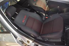 2012款长安悦翔三厢1.5L手动运动型到店实拍