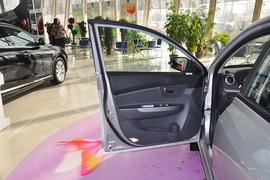 2012款长安悦翔三厢1.5L手动运动型到店实拍