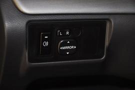 2012款长安悦翔三厢1.5L手动运动型到店实拍