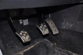 2012款长安悦翔三厢1.5L手动运动型到店实拍