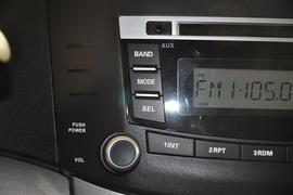 2012款长安悦翔三厢1.5L手动运动型到店实拍