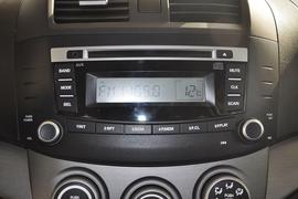 2012款长安悦翔三厢1.5L手动运动型到店实拍