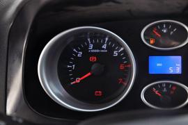 2012款长安悦翔三厢1.5L手动运动型到店实拍