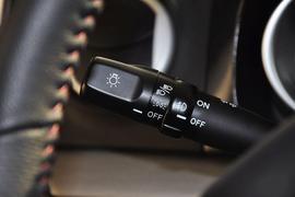 2012款长安悦翔三厢1.5L手动运动型到店实拍