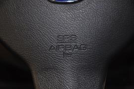 2012款长安悦翔三厢1.5L手动运动型到店实拍
