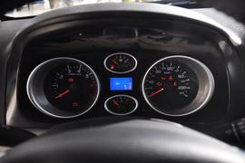 2012款长安悦翔三厢1.5L手动运动型到店实拍