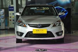 2012款长安悦翔三厢1.5L手动运动型到店实拍