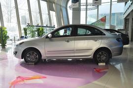 2012款长安悦翔三厢1.5L手动运动型到店实拍
