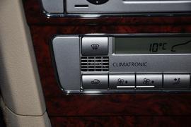 2009款大众帕萨特领驭1.8T自动尊品型到店实拍