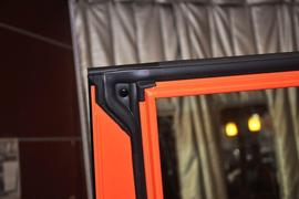 2013款丰田FJ酷路泽