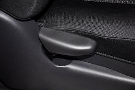 2013款丰田FJ酷路泽