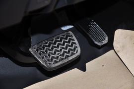 2013款丰田FJ酷路泽