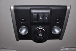 2013款丰田FJ酷路泽