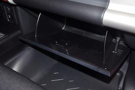 2013款丰田FJ酷路泽