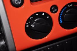 2013款丰田FJ酷路泽